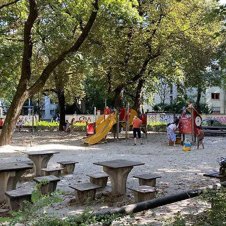 Asante * Μόναχο